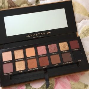 Anastasia Soft Glam Palette